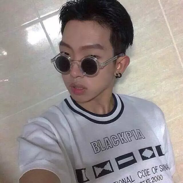 濮阳薇发敬