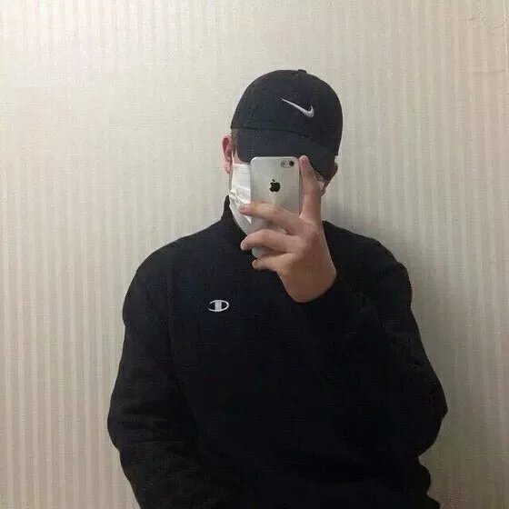 缪洁娜芝
