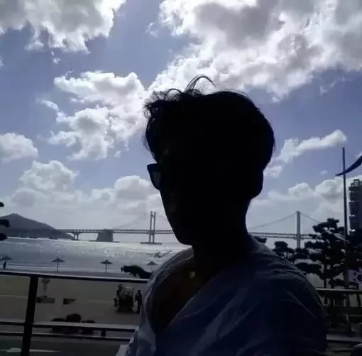 申勤淑媛