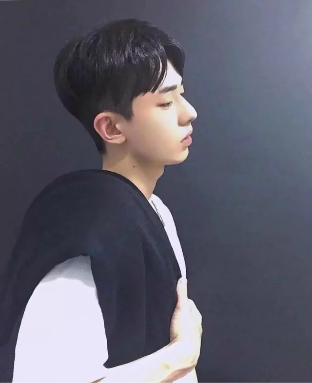 皇甫竹静健